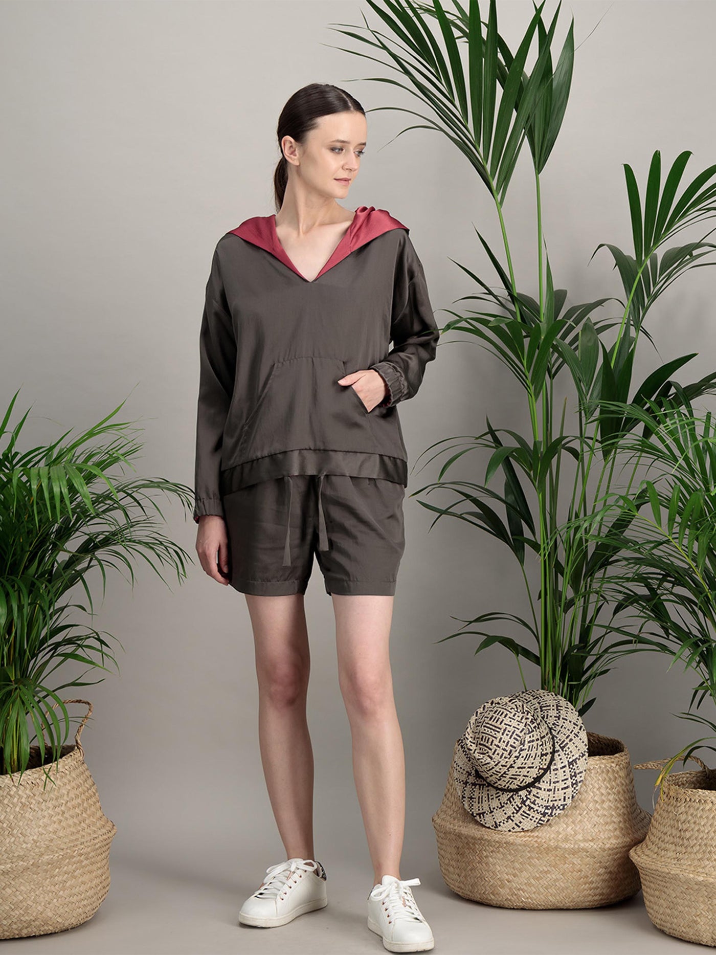 NOMADE reversible sweatshirt in taupe cotton silk and pink silk