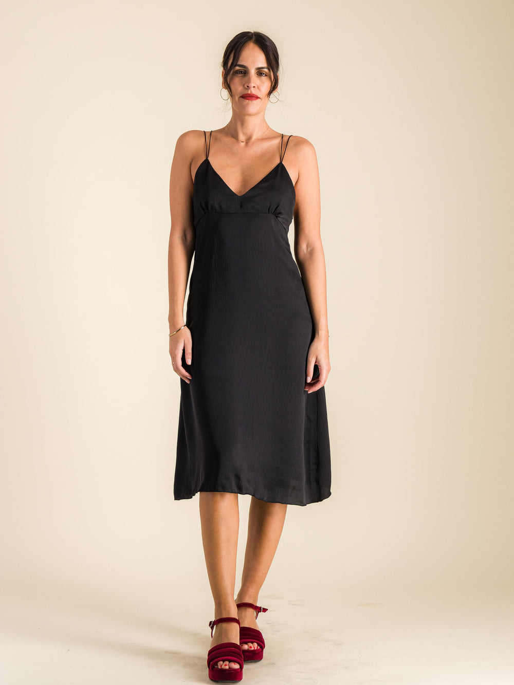 Robe Satin Femme Dos Nu Bretelles Spaghetti - Robe Cocktail Courte Sexy Pour Soirée, Fête, Cérémonie - 4