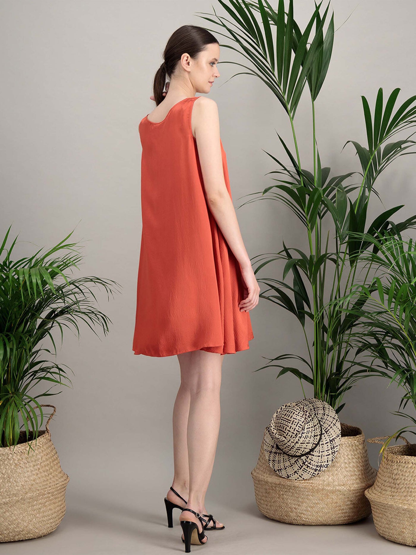 robe en soie gaufree orange ondulation